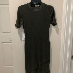 Heart& Hips ribbed Army Green Midi Dress size Medium